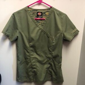 Dickies Women’s Scrub Top